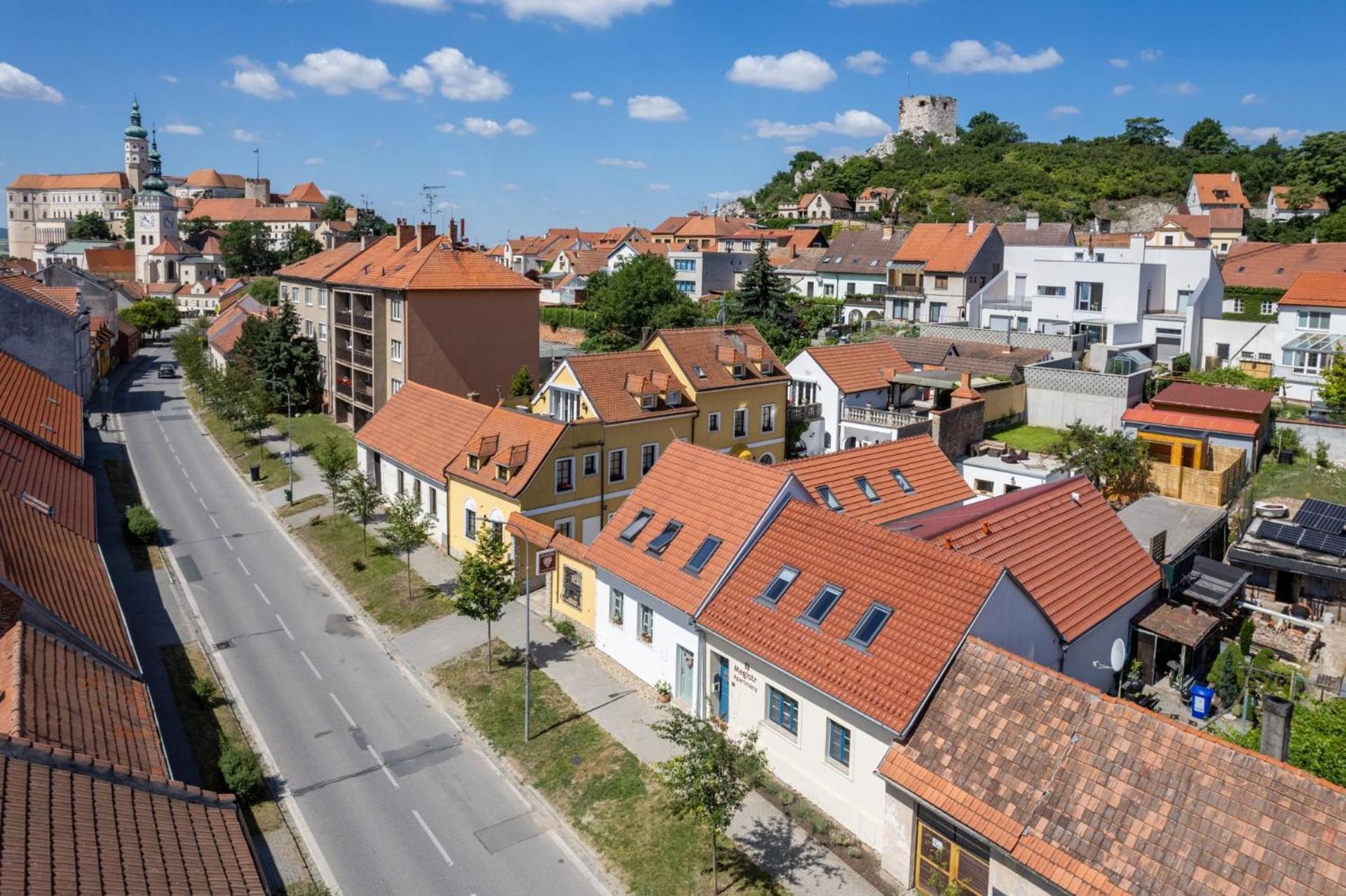Soul Apartments Mikulov Bagian luar foto