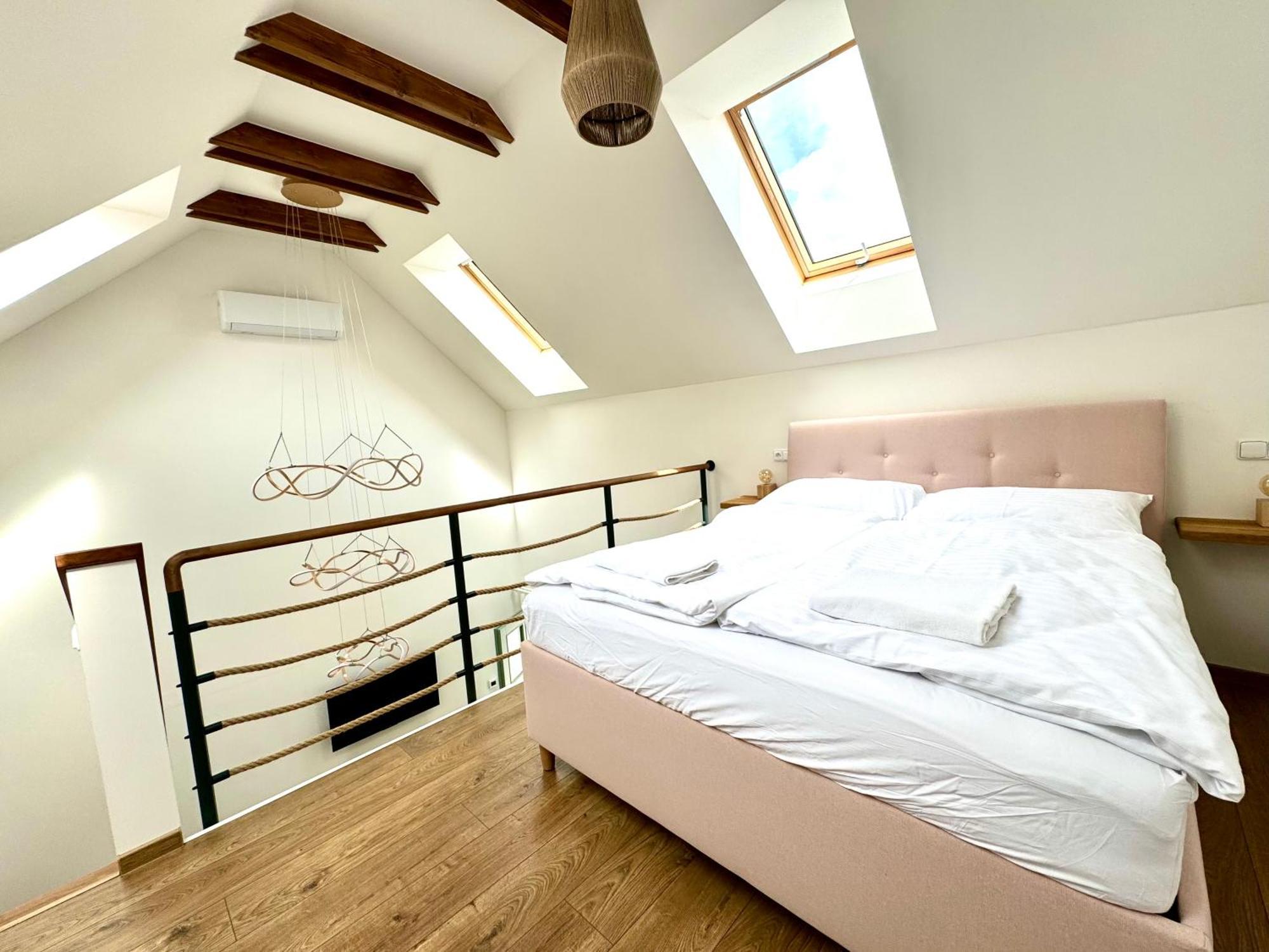 Soul Apartments Mikulov Bagian luar foto