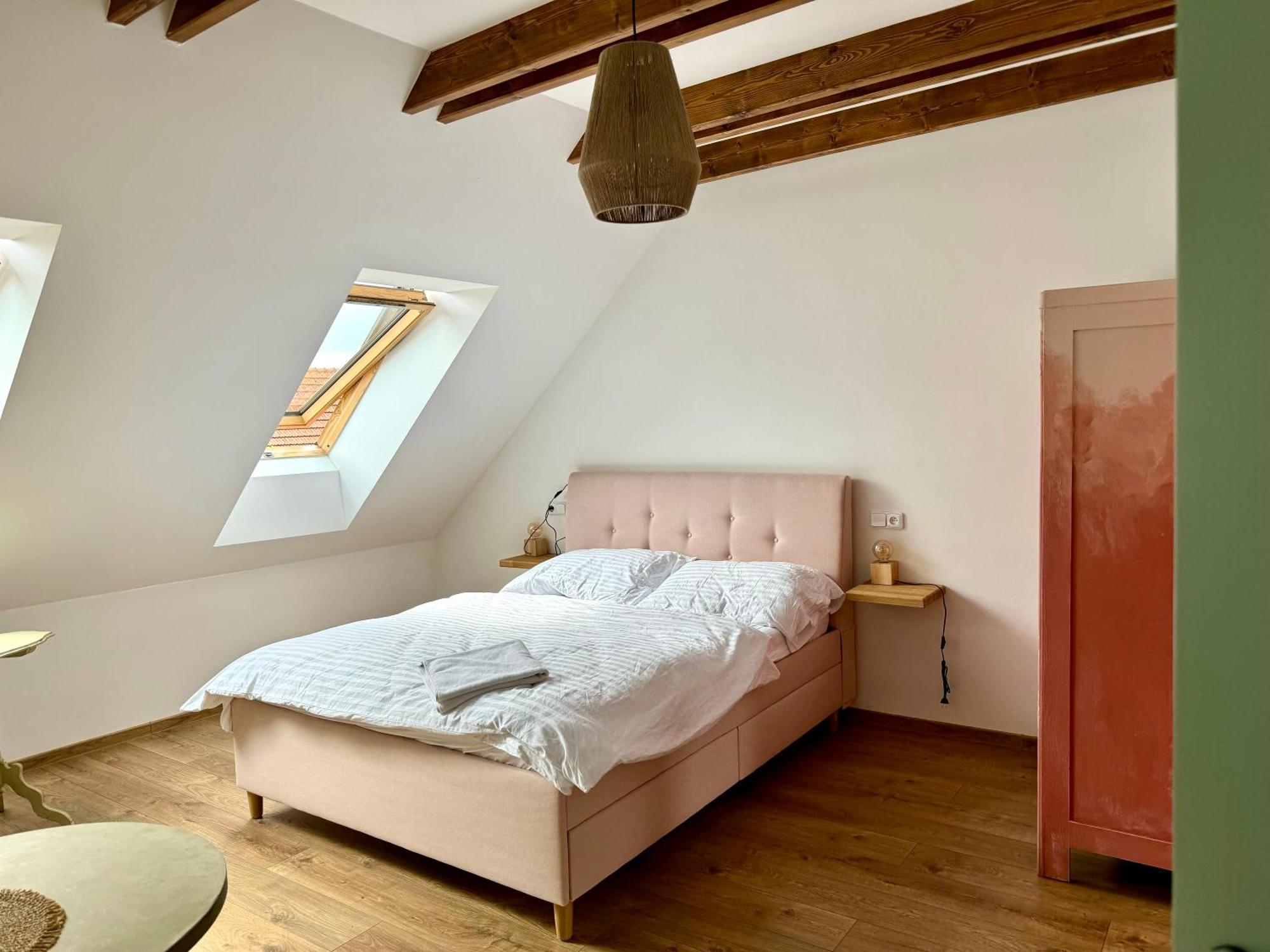 Soul Apartments Mikulov Bagian luar foto