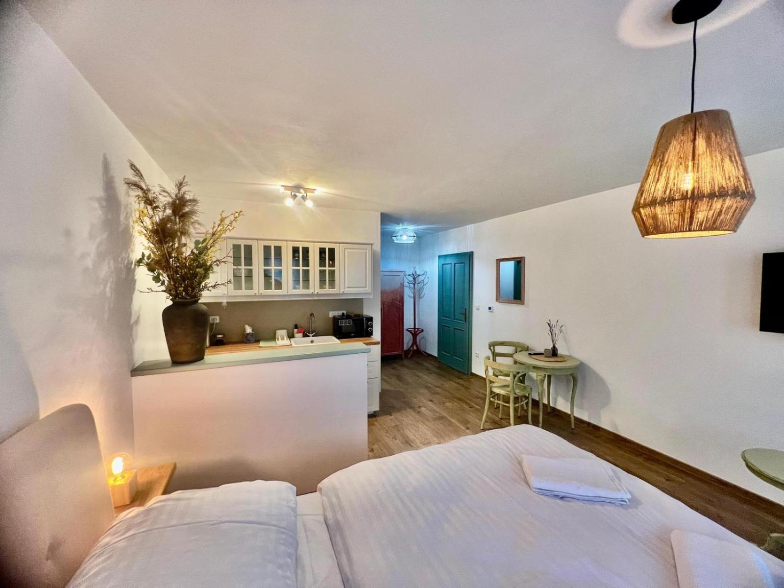 Soul Apartments Mikulov Bagian luar foto